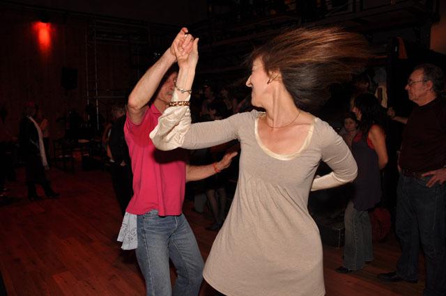 min 2011 02 06 station danse 081